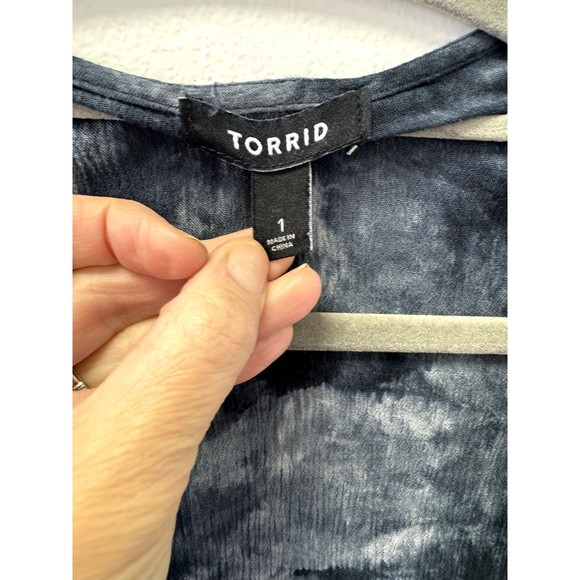 Torrid Tie Dye Blue Long Open Front Rayon Cardigan Size 1 - Picture 5 of 8